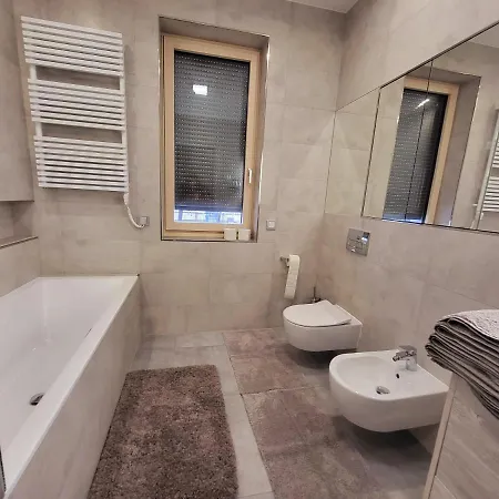 Modern Living In Budapeszt